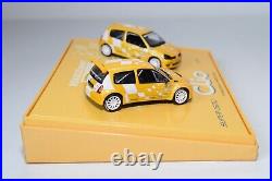 A98 143 Hobbies Universels 77 11 223 501 Renault Sport Clio 2002 Coffret Cad