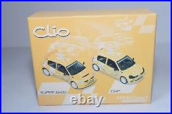 A98 143 Hobbies Universels 77 11 223 501 Renault Sport Clio 2002 Coffret Cad